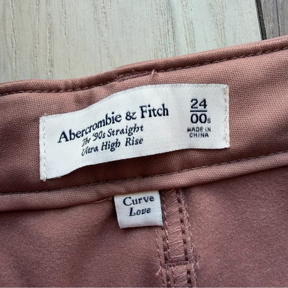 Abercrombie & Fitch Women's Curve Love Faux Leather The 90’s Straight High Rise - Picture 3 of 5